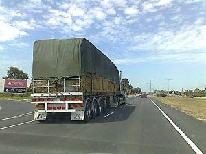 alco-truck-tarps-hand-throw